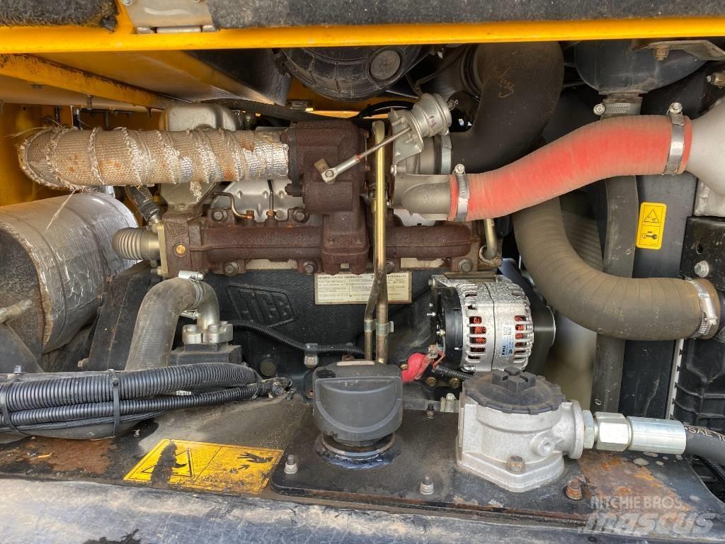 JCB 6TFT Stavebné sklápače