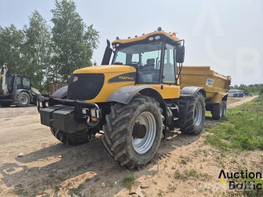 JCB Fastrac 3220 Traktory