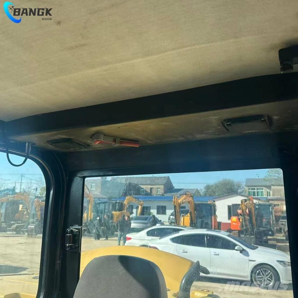 CAT 307E2 Pásové rýpadlá