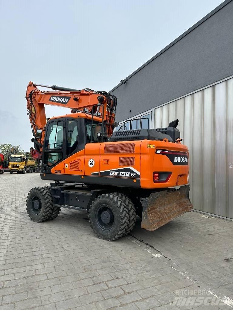 Doosan DX 190 W-7 Kolesové rýpadlá
