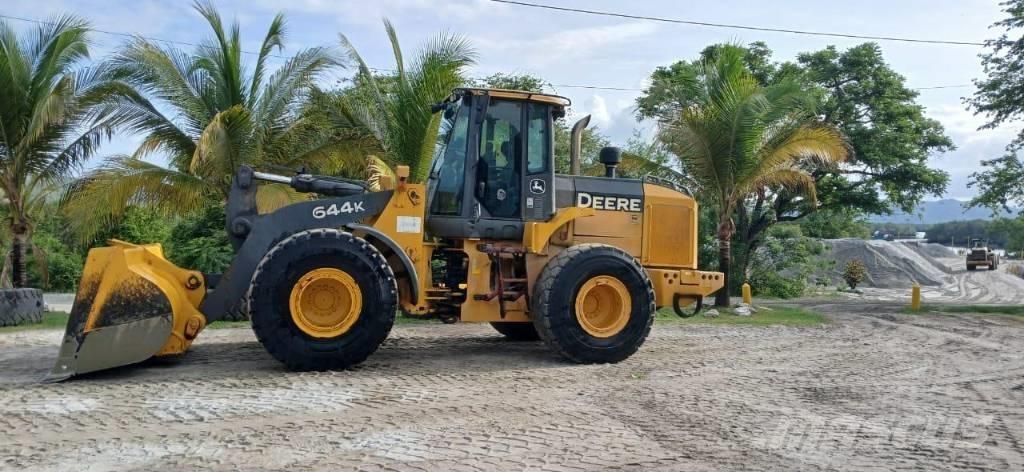 John Deere 644 K Kolesové nakladače