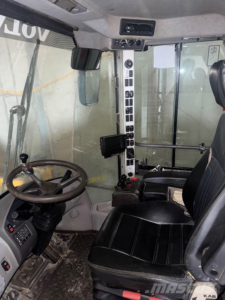 Volvo L110F Kolesové nakladače