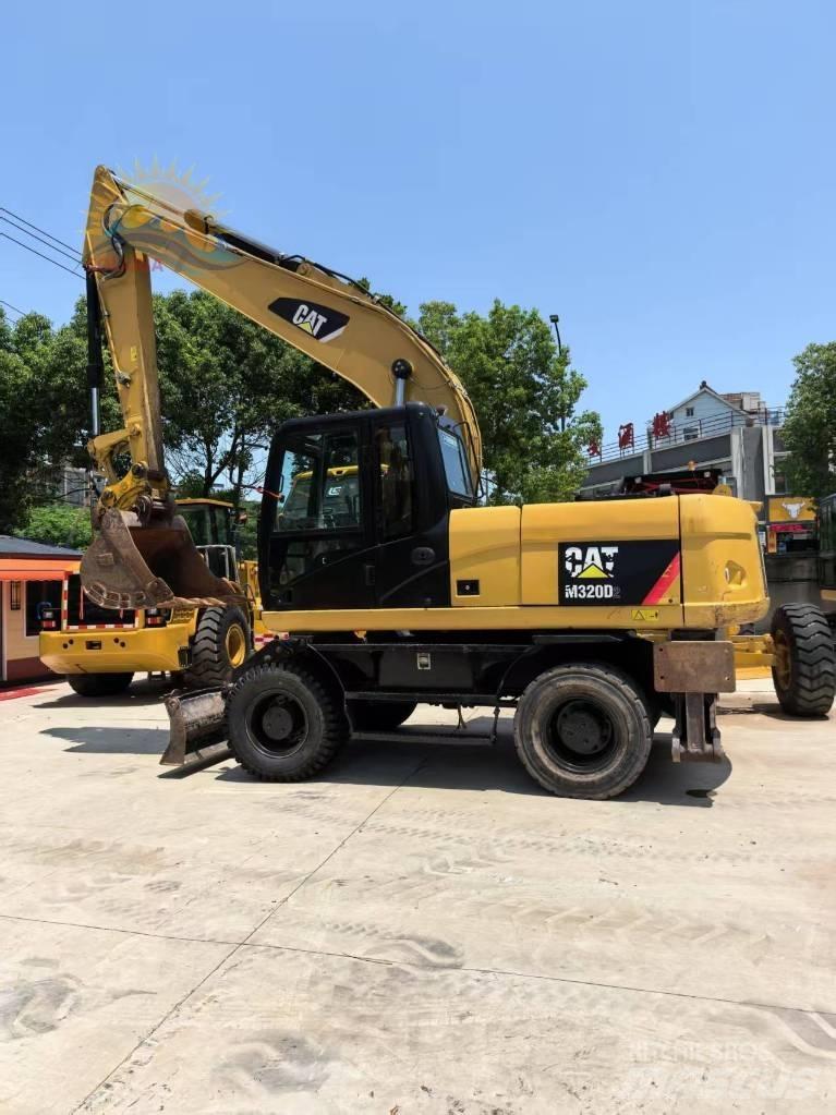 CAT M 315 D2 Kolesové rýpadlá