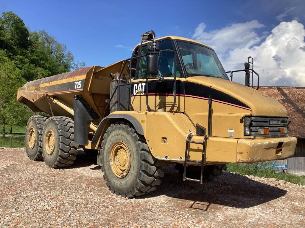 CAT 725 Kĺbové nákladné autá