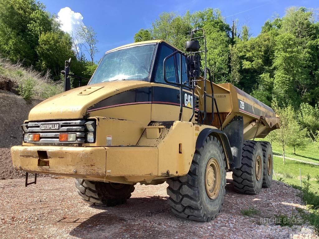 CAT 725 Kĺbové nákladné autá