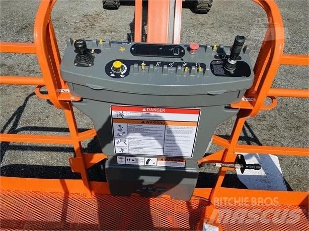 JLG 460 SJ Teleskopické plošiny