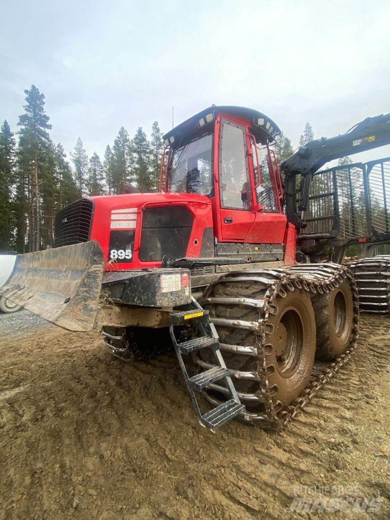 Komatsu 895 Lesné traktory