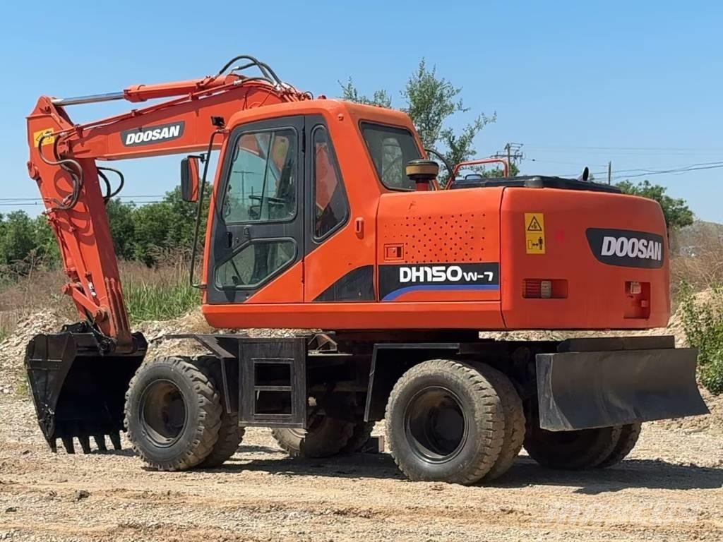 Doosan DH150 W-7 Kolesové rýpadlá