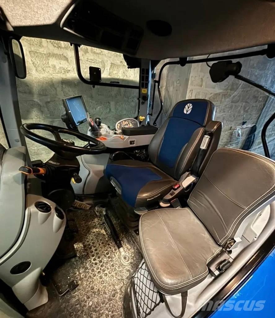 New Holland T 7.225 Traktory