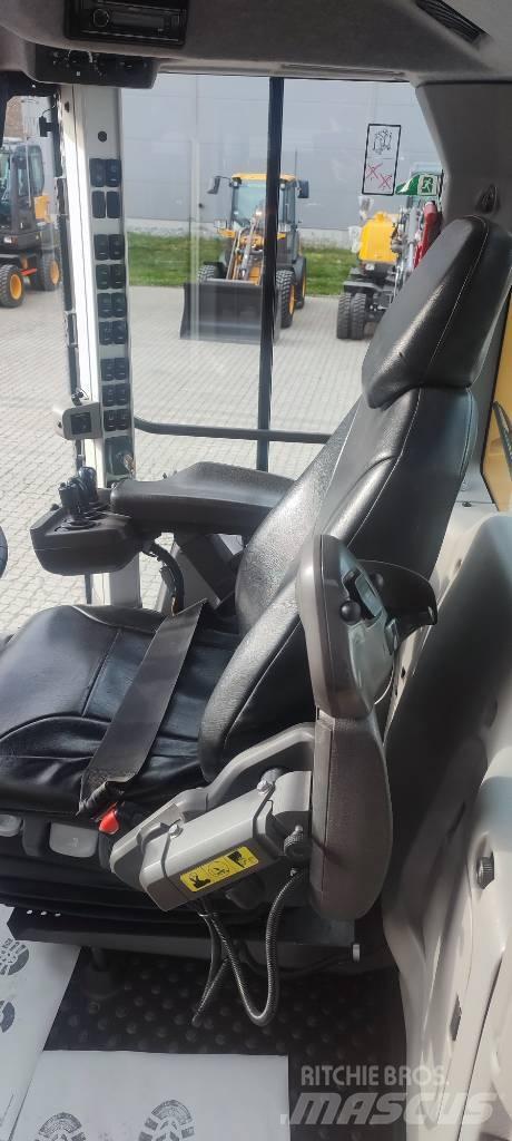 Volvo L110H Kolesové nakladače