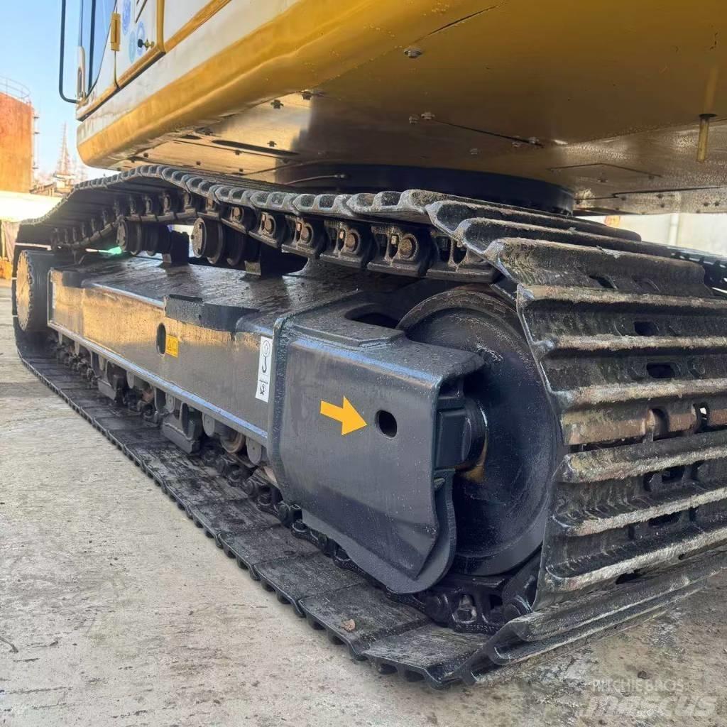 Komatsu PC 300 Pásové rýpadlá