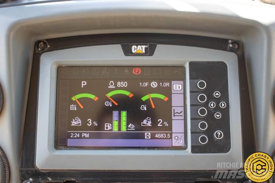 CAT D 6 N LGP Pásové dozéry