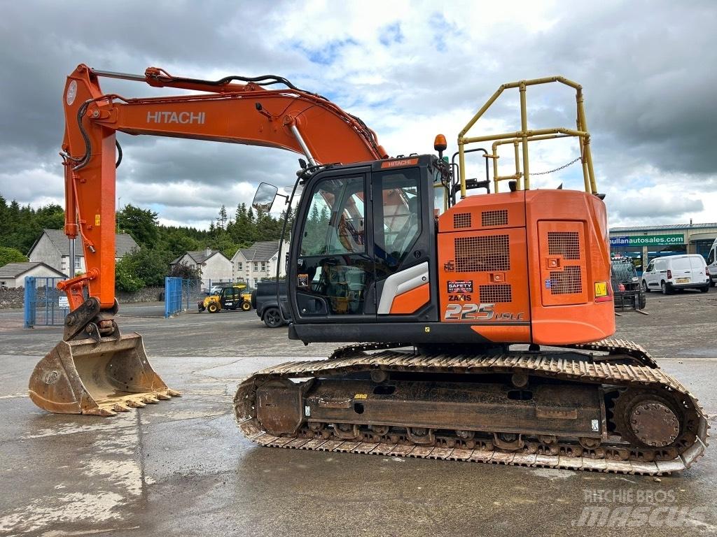 Hitachi ZX225 USLC-7 Pásové rýpadlá
