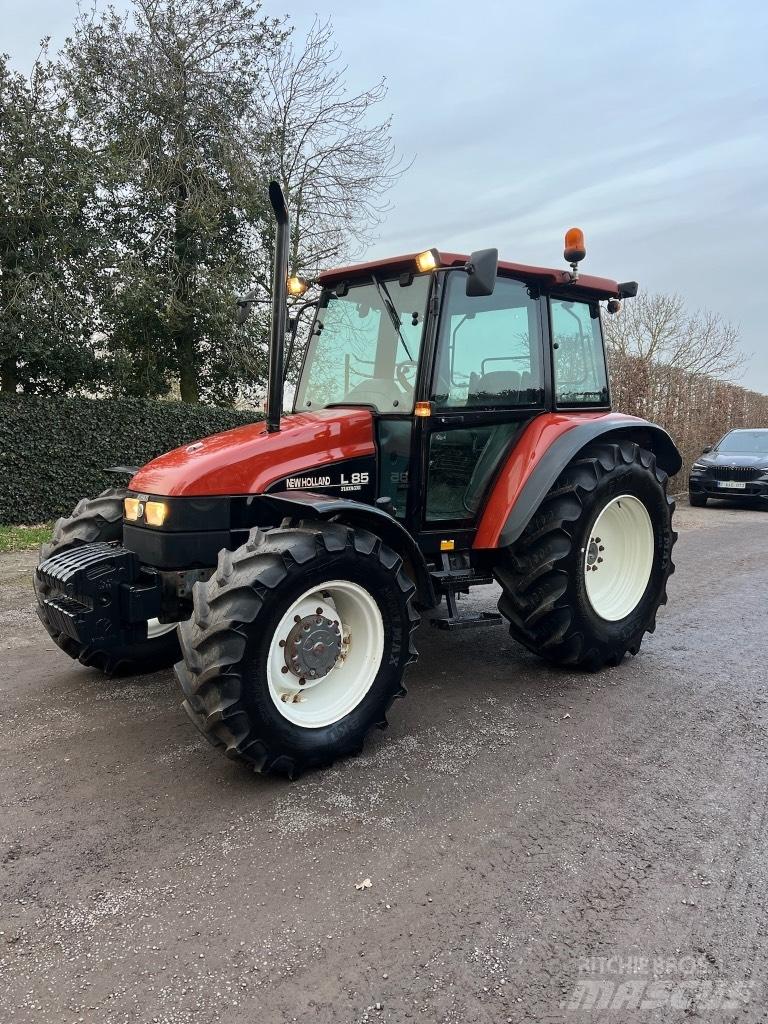 New Holland L 85 DT Traktory