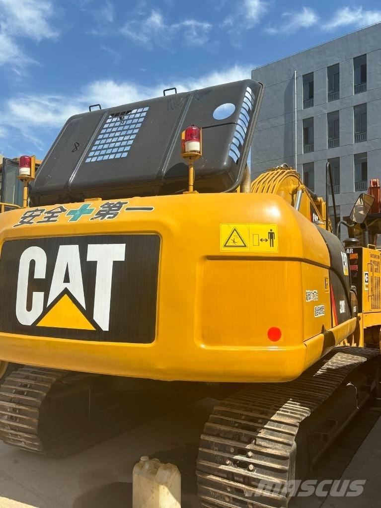 CAT 320D Pásové rýpadlá