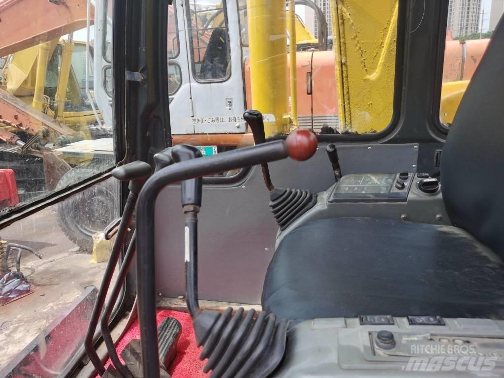 Komatsu PC60-7 Pásové rýpadlá