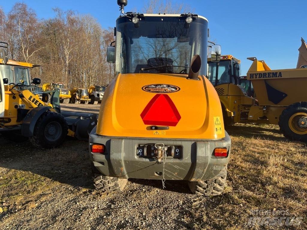 Liebherr L 506 Kolesové nakladače