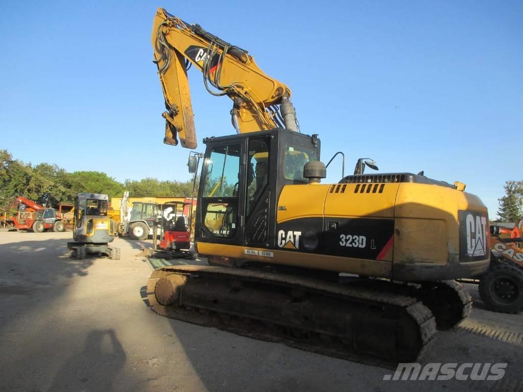 CAT 323 D L Pásové rýpadlá