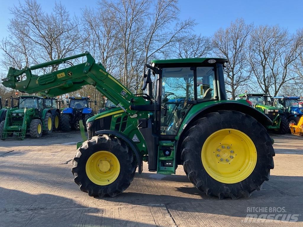 John Deere 6120 M Traktory