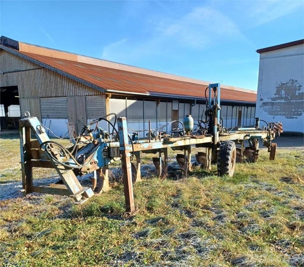 Fortschritt B550 Konvenčné pluhy