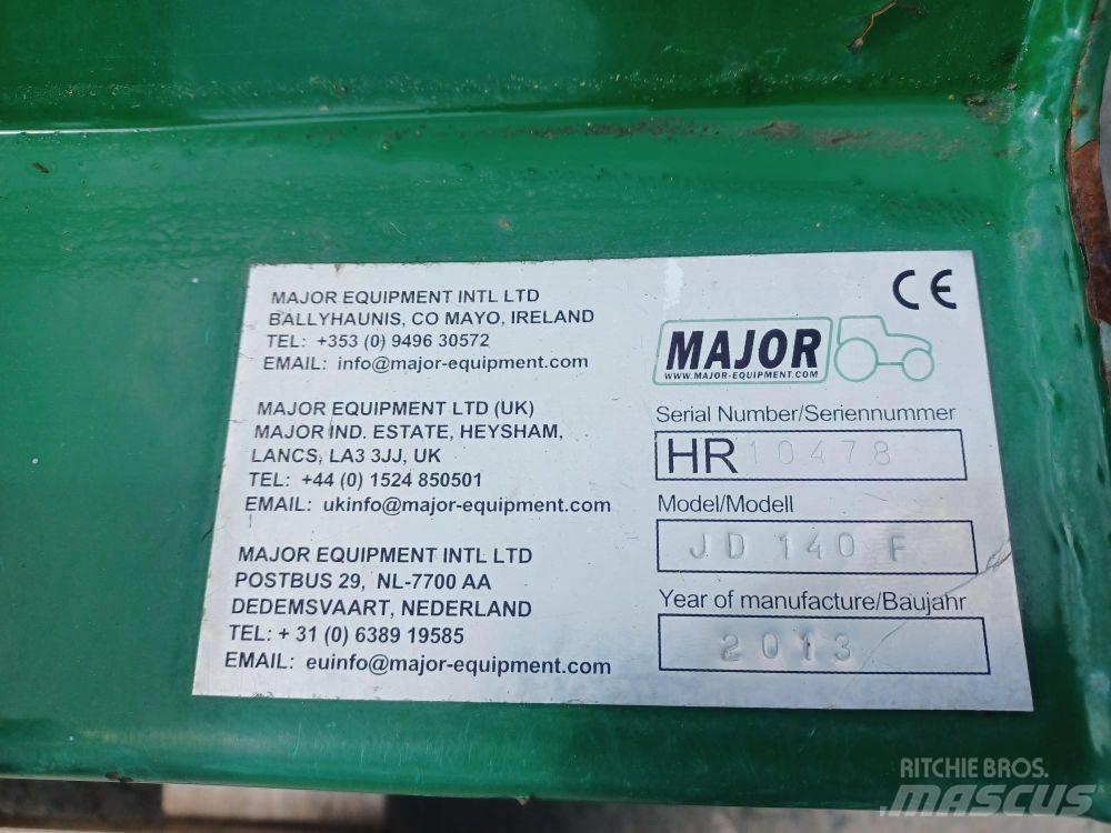 Major JD 140F Žacie stroje