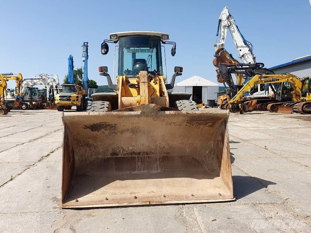 Liebherr L 538 Kolesové nakladače
