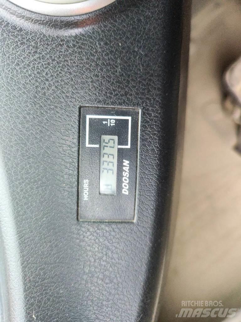 Doosan DL 420-5K Kolesové nakladače