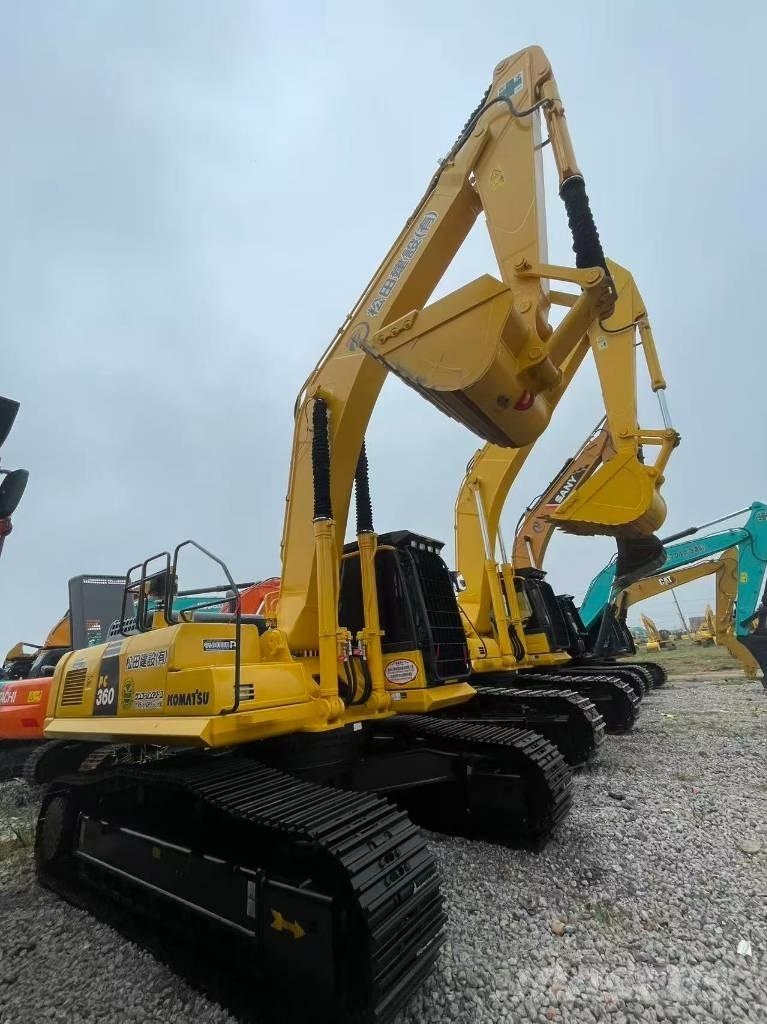 Komatsu 360 Pásové rýpadlá