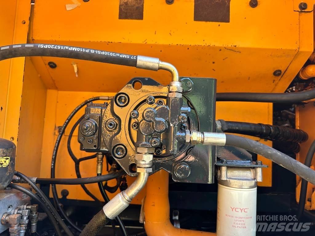 Hyundai R305LC-9s Pásové rýpadlá