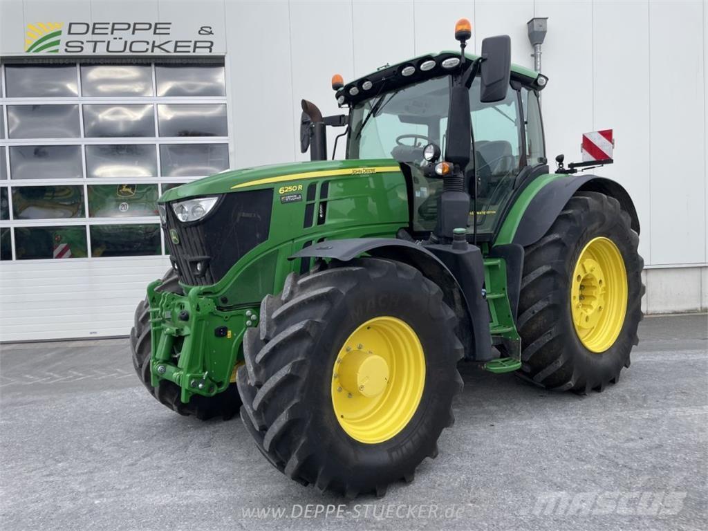 John Deere 6250R Traktory