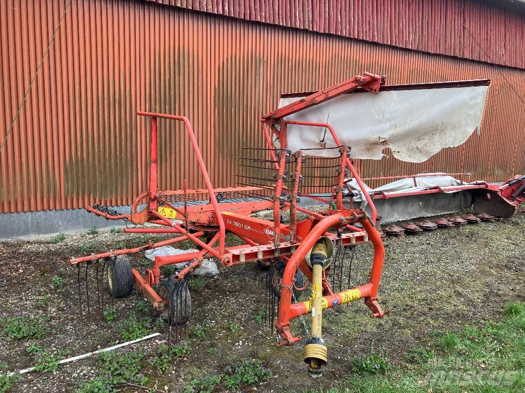 Kuhn GA 3501 G M Obracače a zhrabovače sena