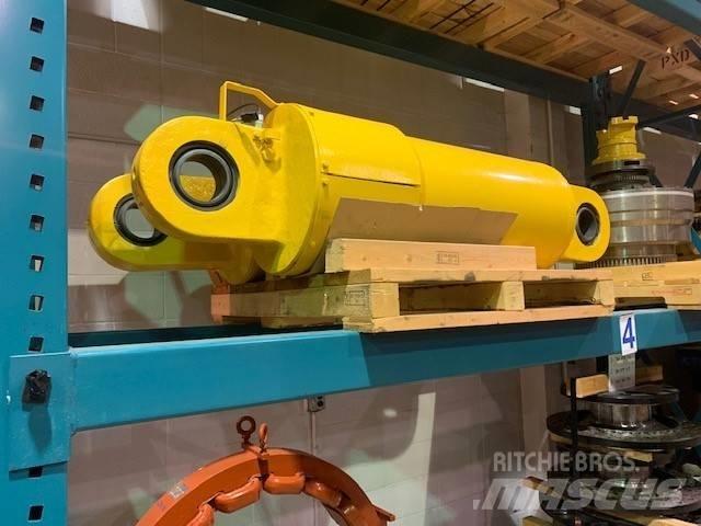 Komatsu 830 E Kĺbové nákladné autá