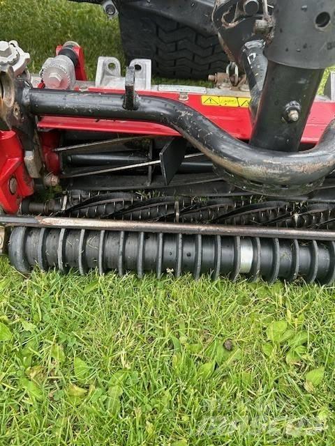 Toro RM 5410 AWD Kosačky fervejí