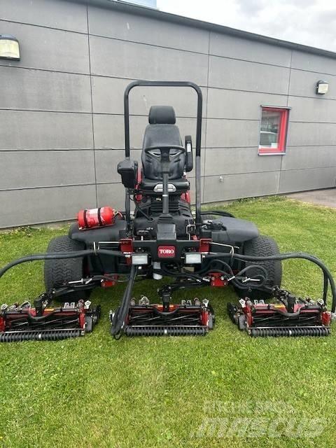 Toro RM 5410 AWD Kosačky fervejí