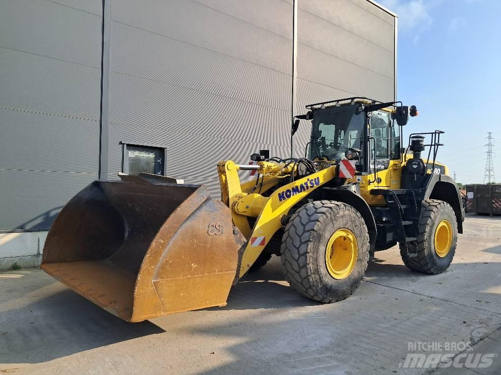 Komatsu WA380-8E0 Kolesové nakladače