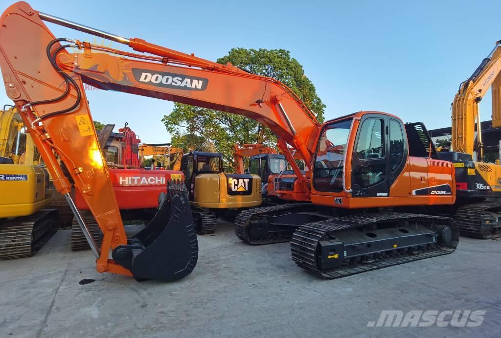 Doosan DX 225 LC Pásové rýpadlá