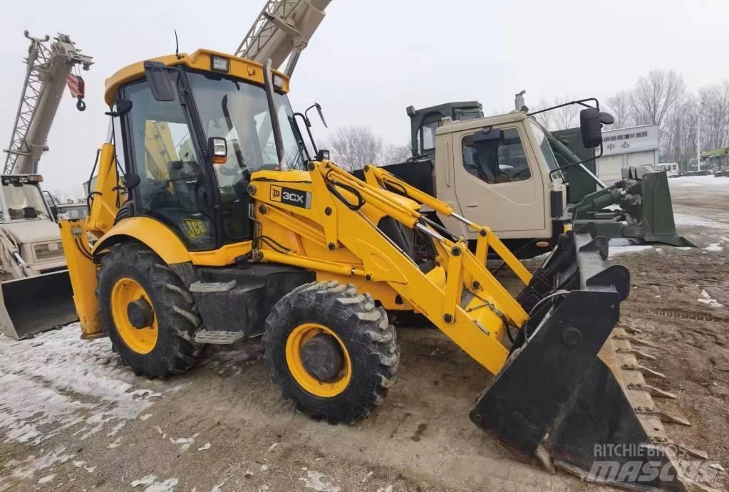JCB 3CX Rýpadlo-nakladače