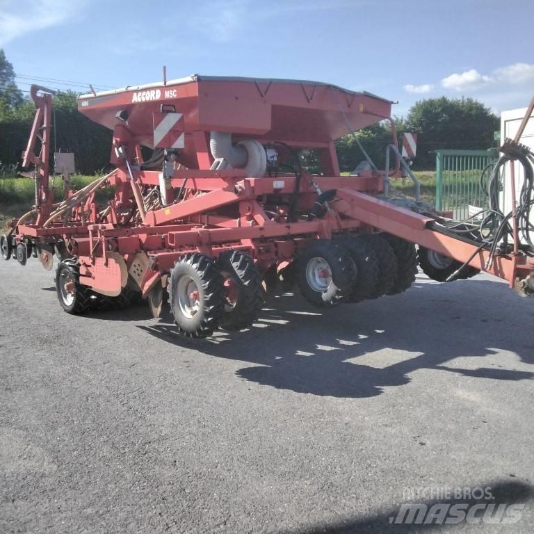 Kverneland MSC 400 Mechanické sejačky