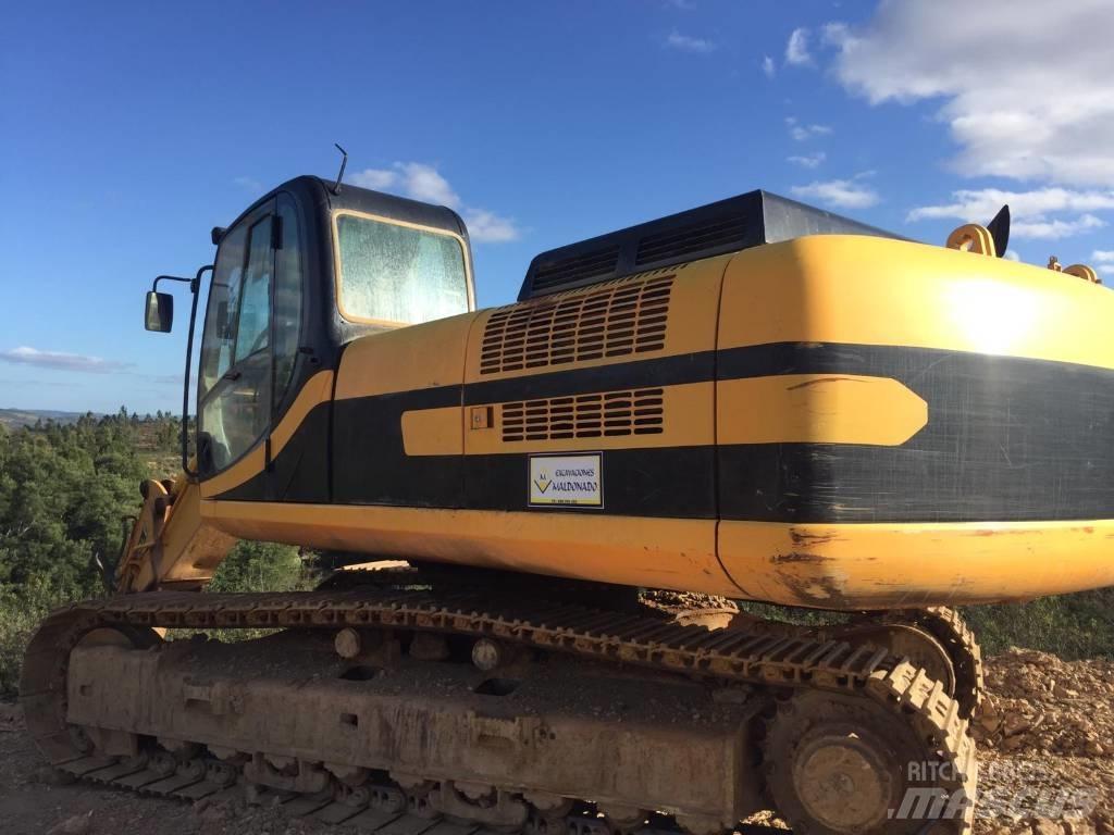 JCB JS 330 Pásové rýpadlá