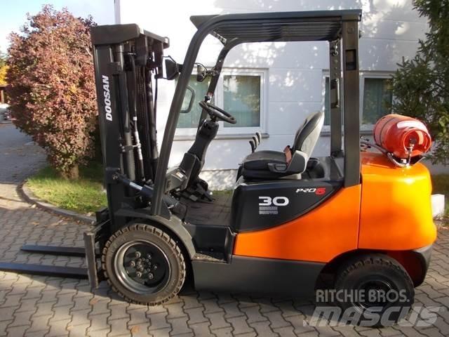 Doosan G 30 E LPG vozíky