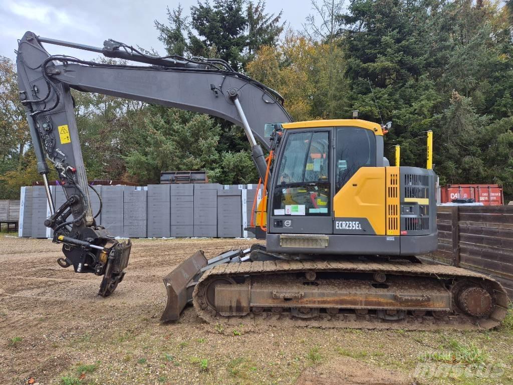 Volvo ECR235EL Pásové rýpadlá