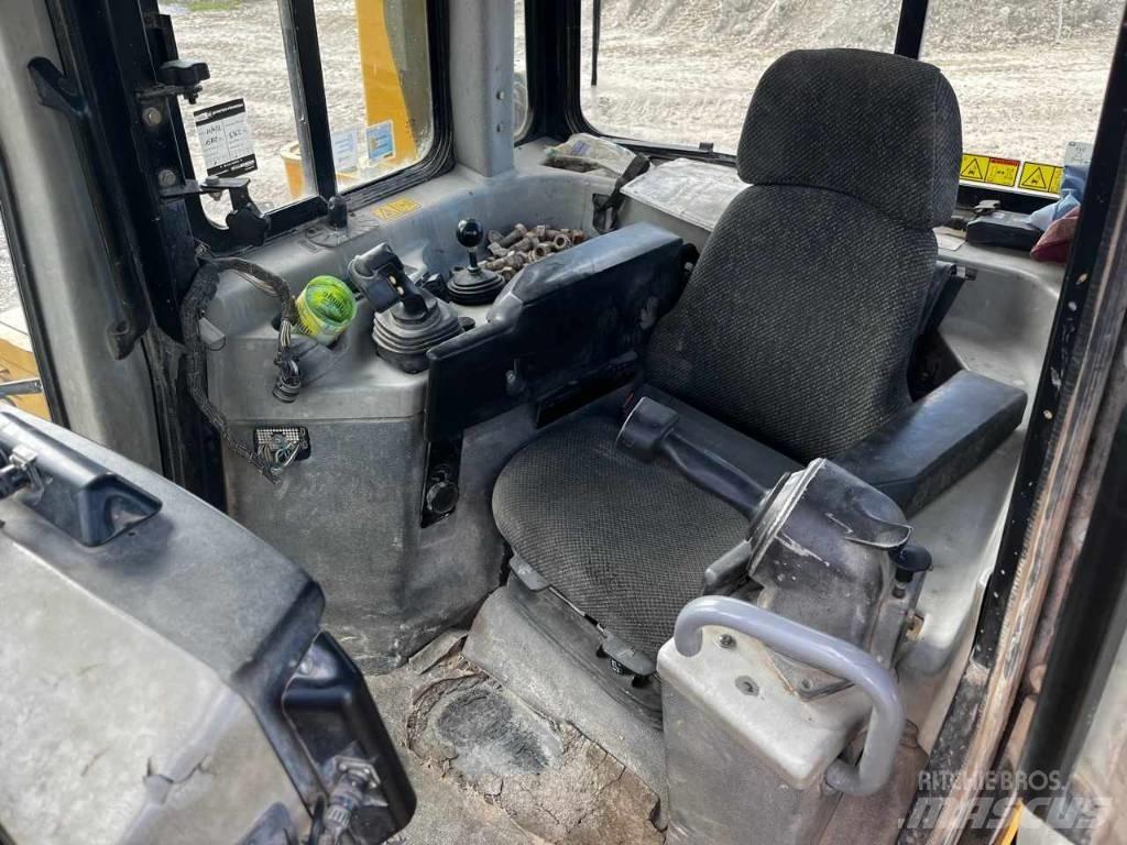 CAT D 6 T LGP Pásové dozéry