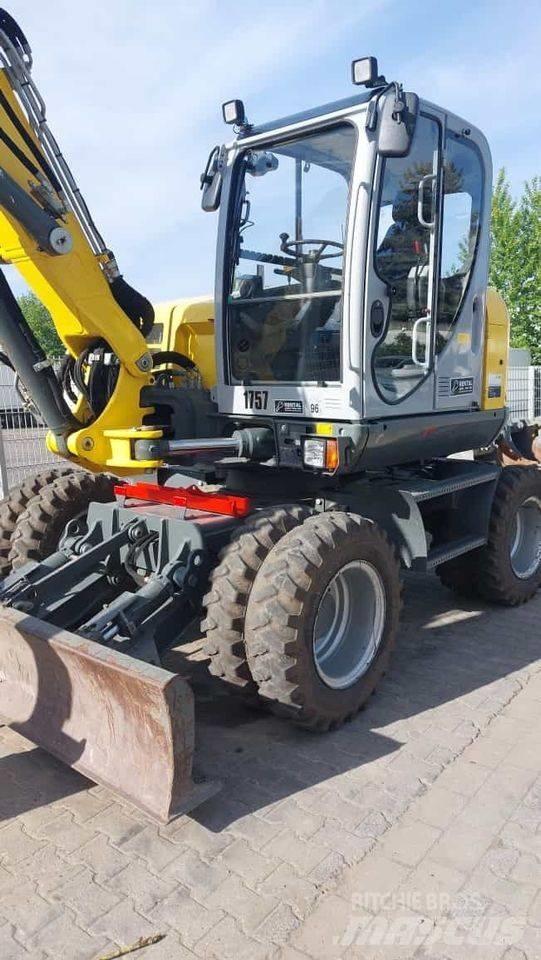 Wacker Neuson EW 100 Kolesové rýpadlá
