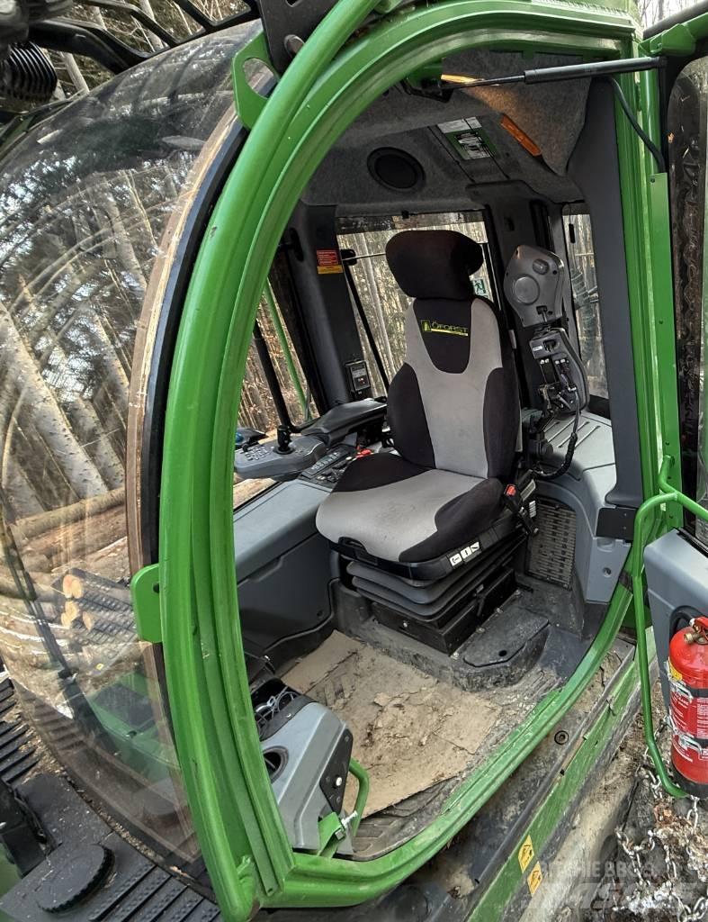 John Deere 1010G Lesné traktory