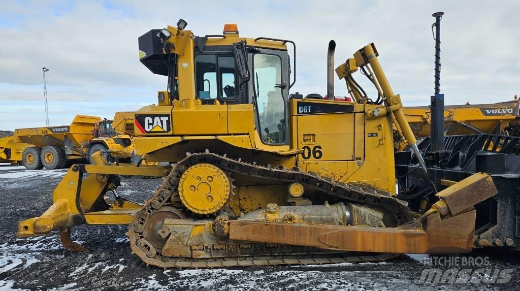 CAT D 6 T XL Pásové dozéry