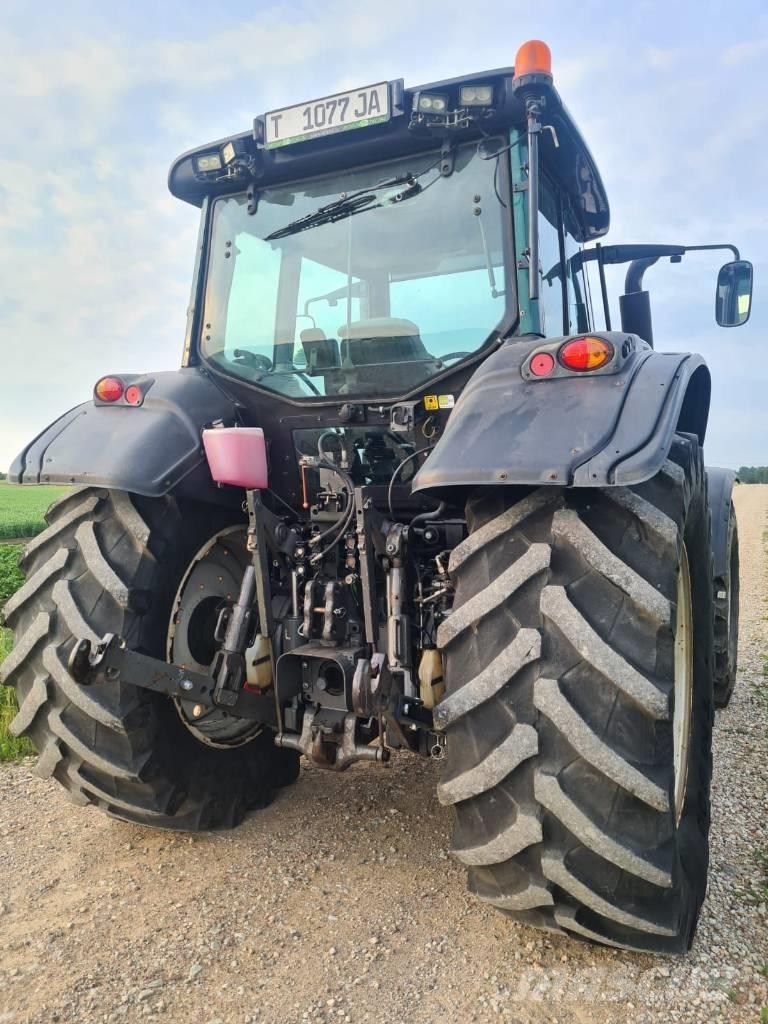 Valtra T 173 HiTech Traktory