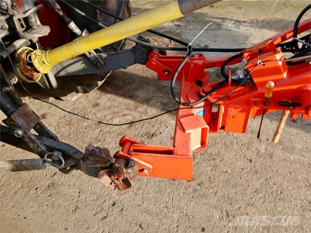 Kuhn GA 6501 Riadkovacie žacie stroje