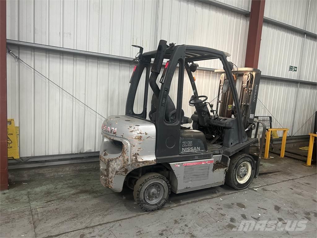 Nissan Y1D2A25Q Dieselové vozíky