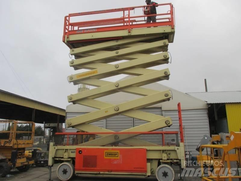 JLG Liftlux 245-12 Nožnicové zdvíhacie plošiny