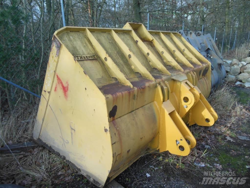 Volvo L 120 Kolesové nakladače
